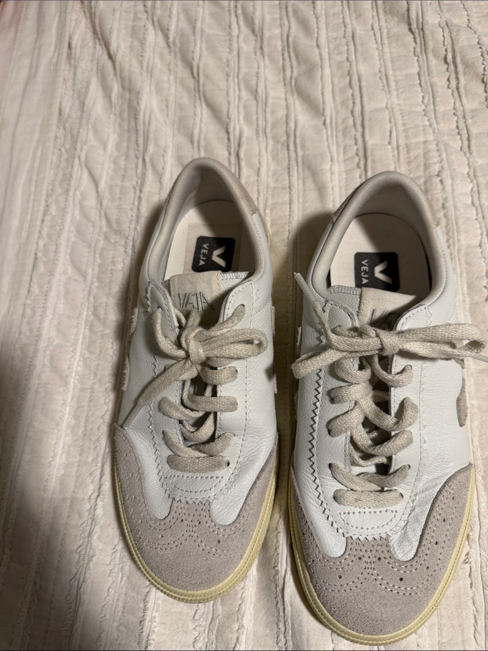 Veja White and Light beige Women’s Sneakers